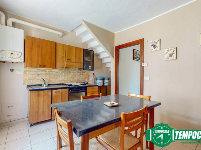 Villa Indipendente in vendita a Mede, Lombardia