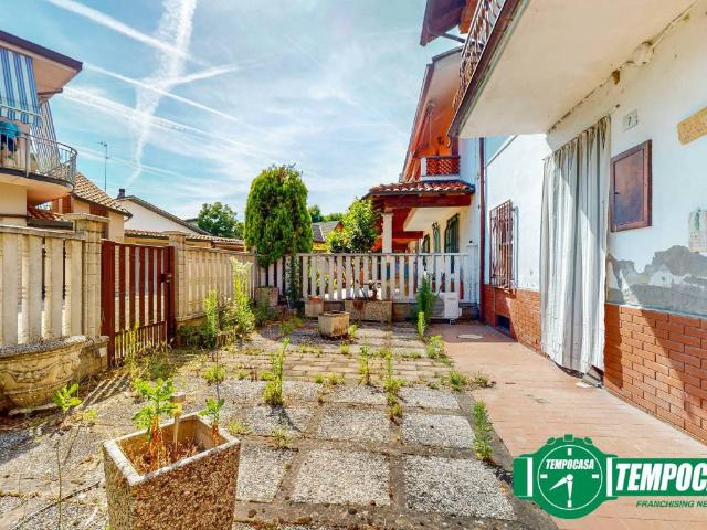 Villa Indipendente in vendita a Mede, Lombardia