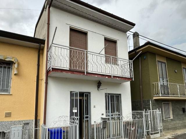 Villa Indipendente in vendita a Mede, Lombardia