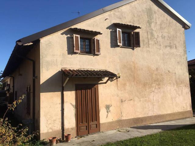Villa Indipendente in vendita a Mede, Lombardia