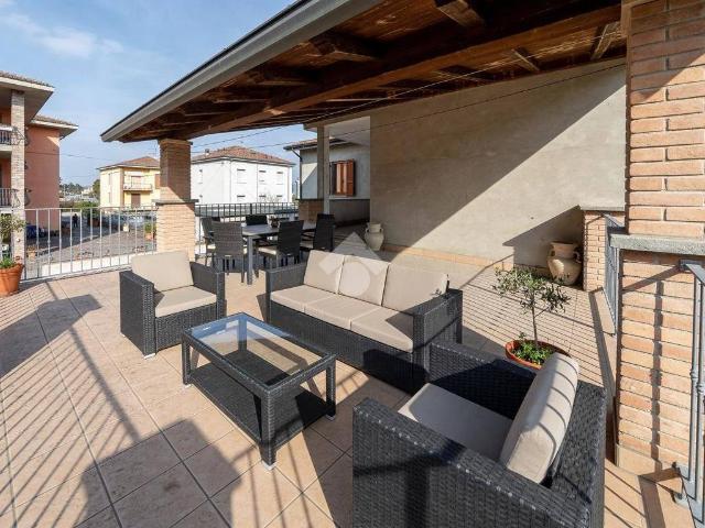 Villa Indipendente in vendita a Trollo, Medesano