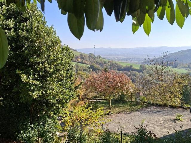 Villa Indipendente in vendita a Medesano, Cavicchiolo