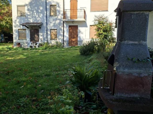 Villa Indipendente in vendita a Medesano, Cavicchiolo