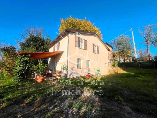 Villa Indipendente in vendita a Medesano, Cà Dordone