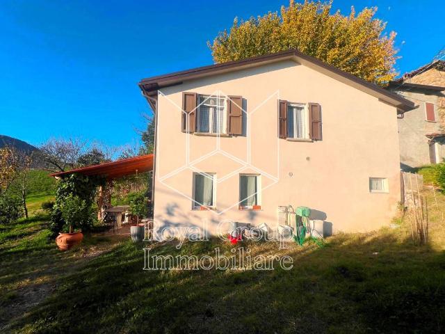 Villa Indipendente in vendita a Medesano, Cà Dordone