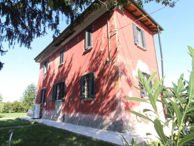 Villa Indipendente in vendita a Medicina, Reggio Emilia