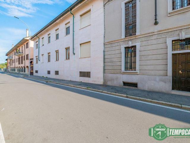 Villa Indipendente in vendita a Melegnano, Milano