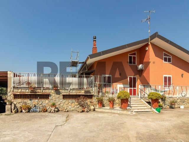 Villa Indipendente in vendita a Villasmundo, Melilli