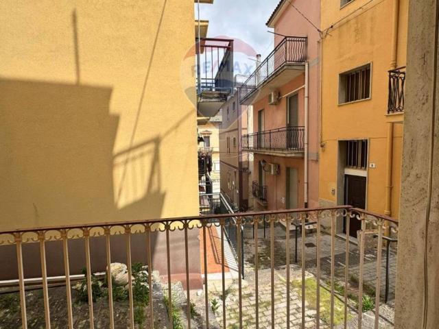 Villa Indipendente in vendita a Melilli, Siracusa