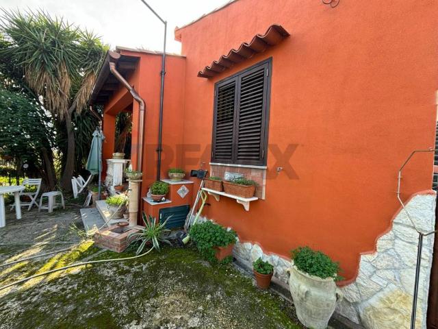 Villa Indipendente in vendita a Melilli, Sicilia