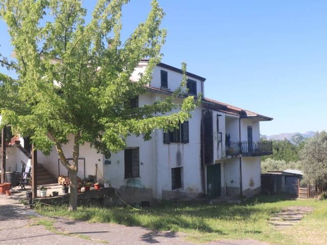 Villa Indipendente in vendita a Melizzano, Campania