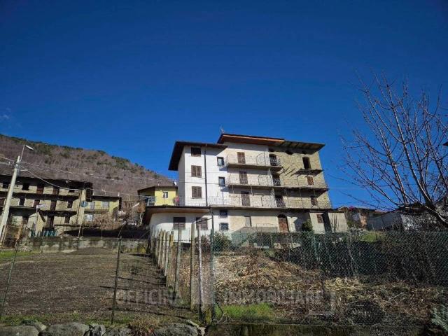 Villa Indipendente in vendita a Mello, Lombardia