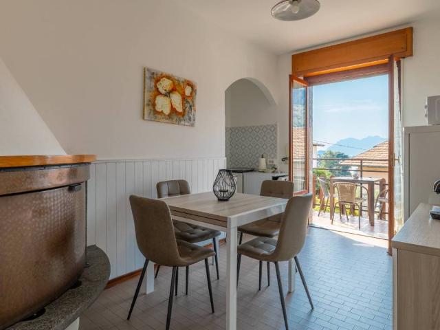 Villa Indipendente in vendita a Loveno, Menaggio