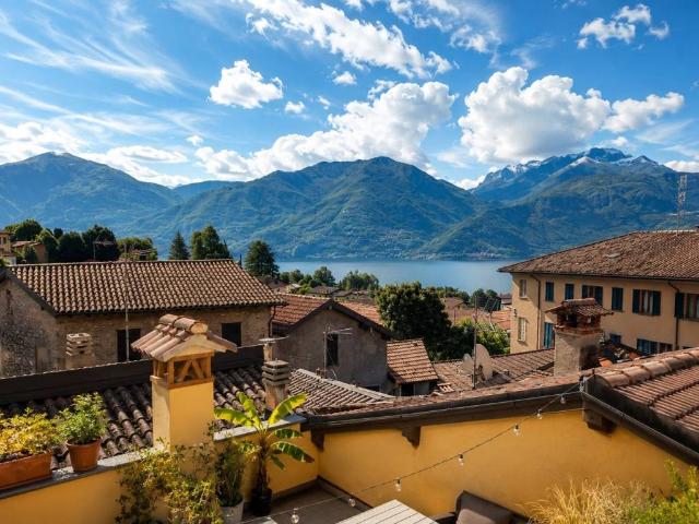 Villa Indipendente in vendita a Loveno, Menaggio