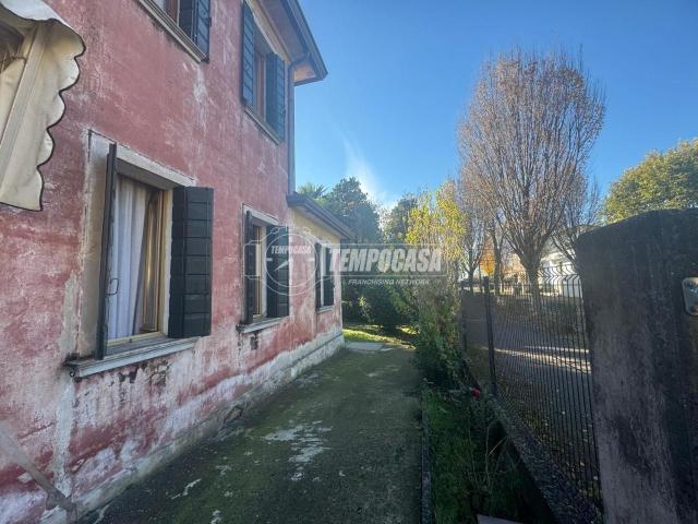 Villa Indipendente in vendita a Meolo, Veneto