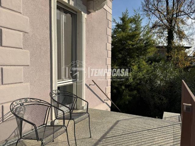 Villa Indipendente in vendita a Pagnano, Merate