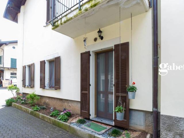 Villa Indipendente in vendita a Novate Brianza, Merate