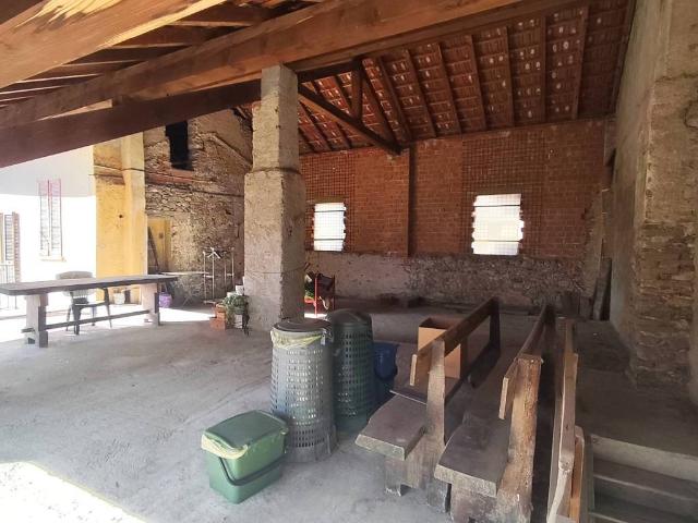 Villa Indipendente in vendita a Mercallo, Lombardia