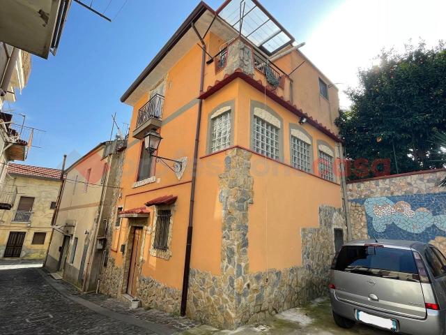 Villa Indipendente in vendita a Mercato San Severino, Campania