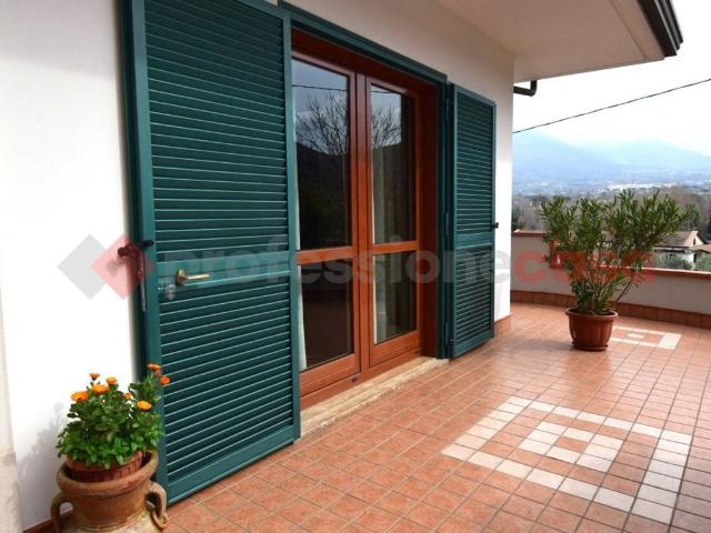 Villa Indipendente in vendita a Mercato San Severino, Campania
