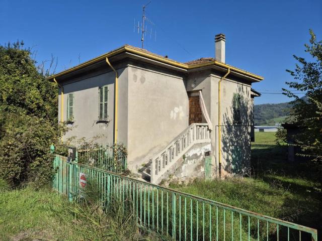 Villa Indipendente in vendita a Unione dei comuni Valle del Savio, Mercato Saraceno