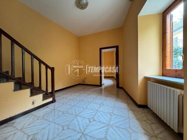 Villa Indipendente in vendita a Mercogliano, Campania