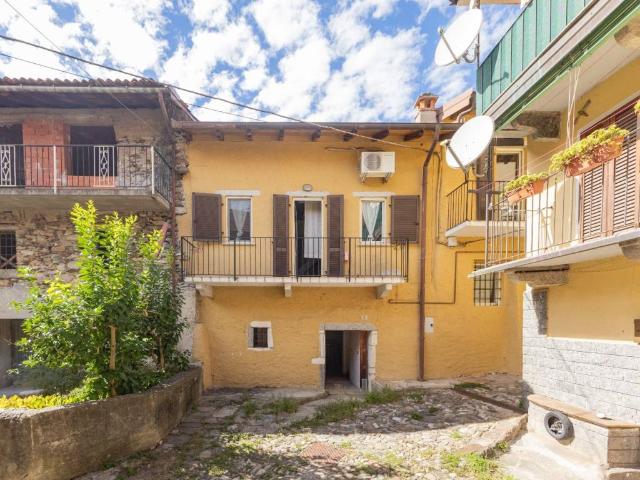 Villa Indipendente in vendita a Candoglia, Mergozzo