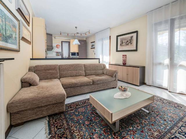 Villa Indipendente in vendita a Mojana, Merone