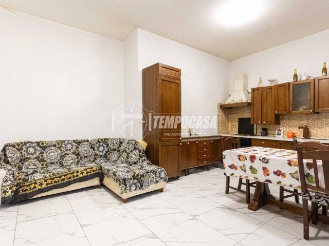 Villa Indipendente in vendita a Mojana, Merone