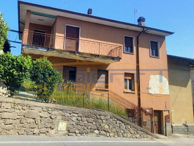 Villa Indipendente in vendita a Mojana, Merone