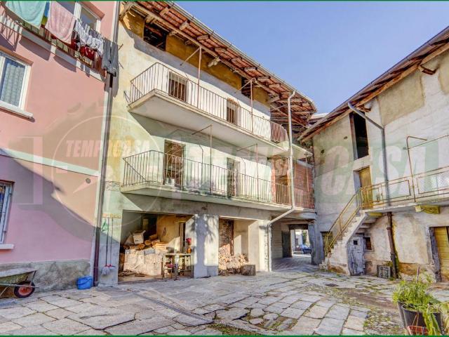 Villa Indipendente in vendita a Comunità Montana Valli del Verbano, Mesenzana