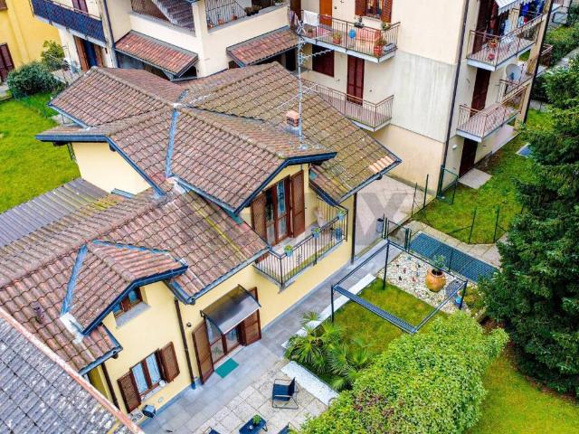 Villa Indipendente in vendita a Comunità Montana Valli del Verbano, Mesenzana