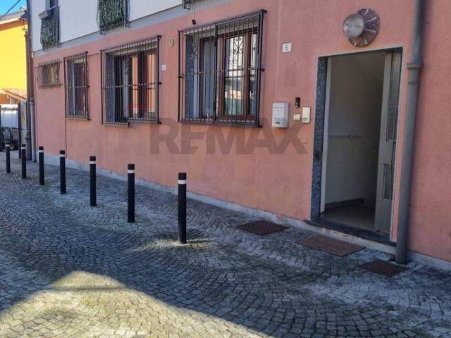 Villa Indipendente in vendita a Comunità Montana Valli del Verbano, Mesenzana