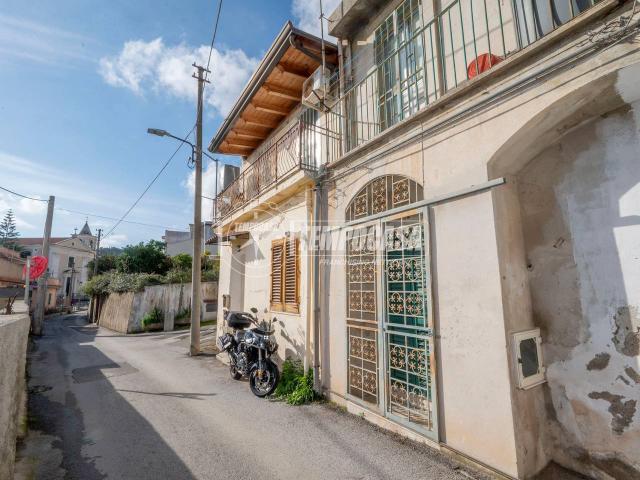 Villa Indipendente in vendita a II Circoscrizione, Messina