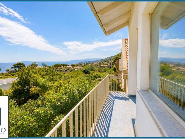 Villa Indipendente in vendita a VI Circoscrizione, Messina