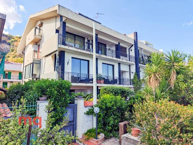 Villa Indipendente in vendita a Briga Marina, Messina