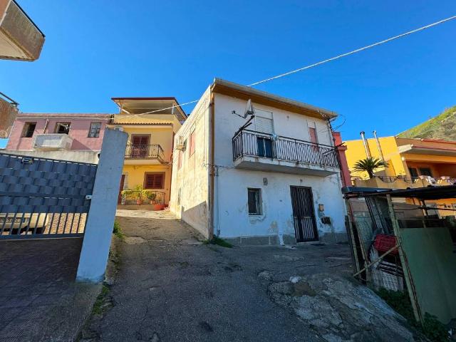 Villa Indipendente in vendita a Marotta, Messina