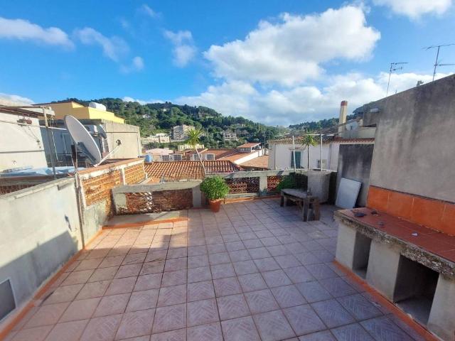 Villa Indipendente in vendita a VI Circoscrizione, Messina