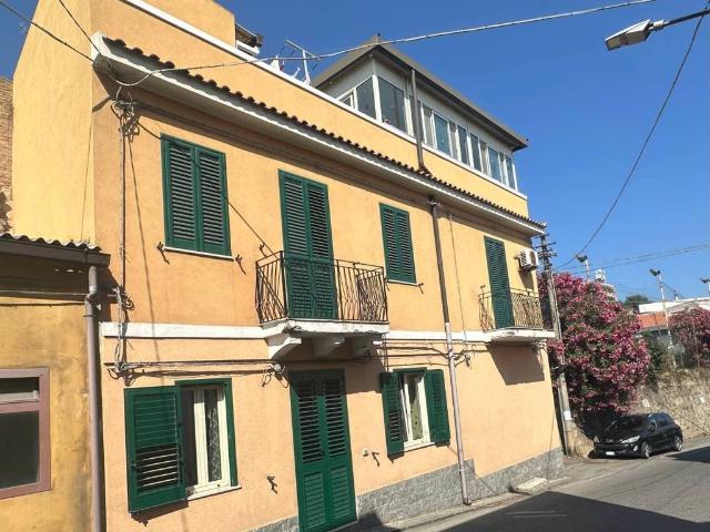 Villa Indipendente in vendita a VI Circoscrizione, Messina