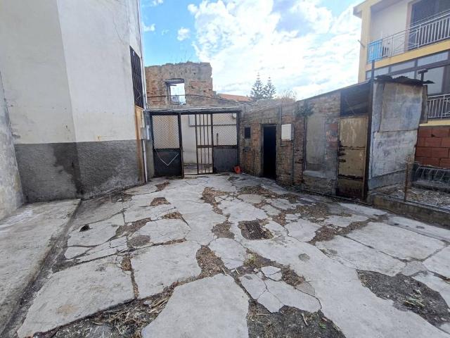 Villa Indipendente in vendita a I Circoscrizione, Messina