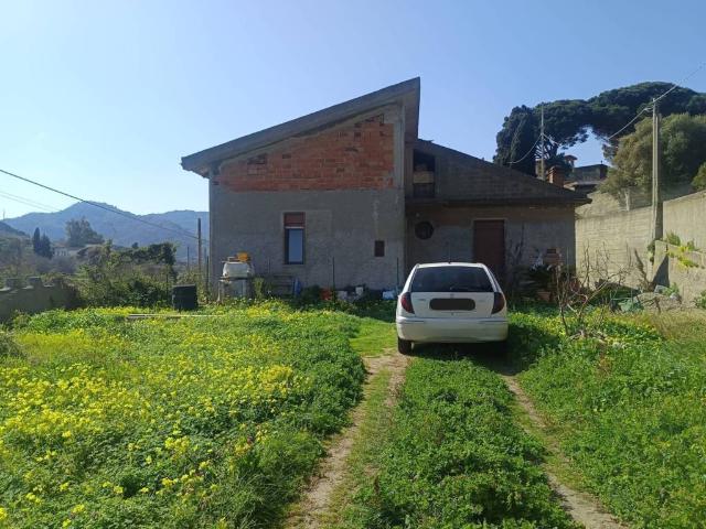 Villa Indipendente in vendita a VI Circoscrizione, Messina