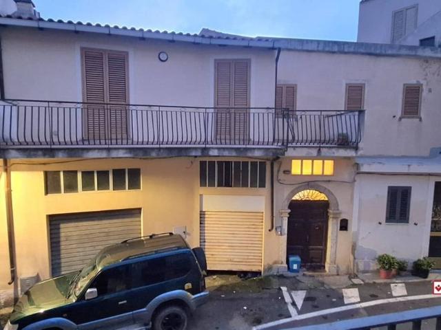 Villa Indipendente in vendita a I Circoscrizione, Messina