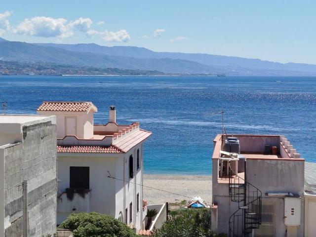Villa Indipendente in vendita a Sperone, Messina