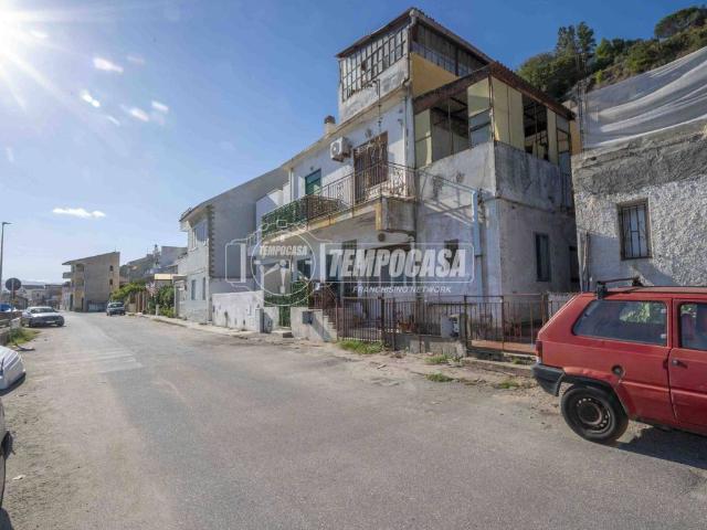 Villa Indipendente in vendita a VI Circoscrizione, Messina