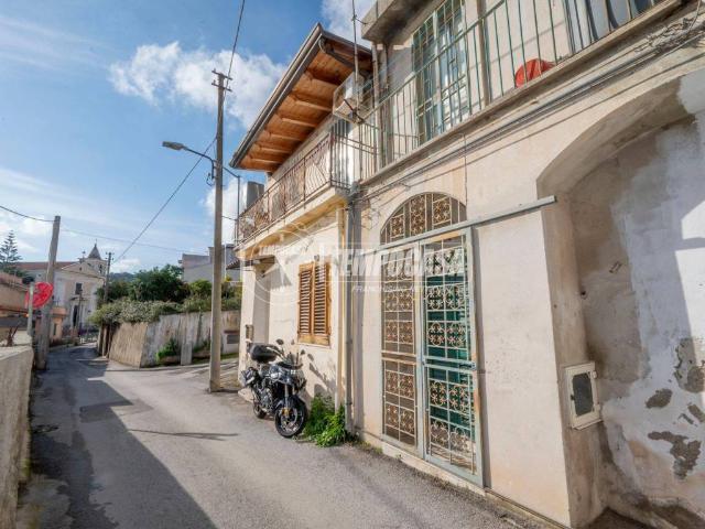 Villa Indipendente in vendita a II Circoscrizione, Messina