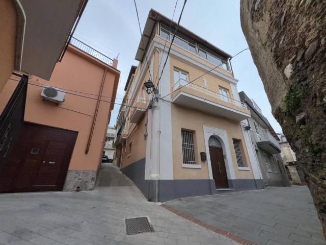 Villa Indipendente in vendita a I Circoscrizione, Messina