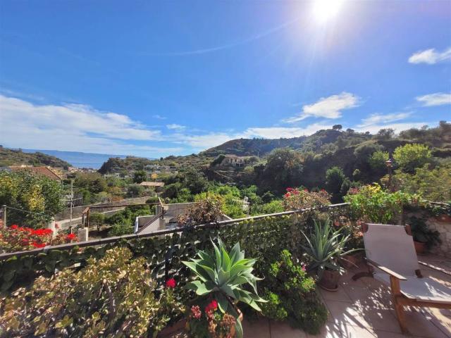 Villa Indipendente in vendita a Galati Sant'Anna, Messina
