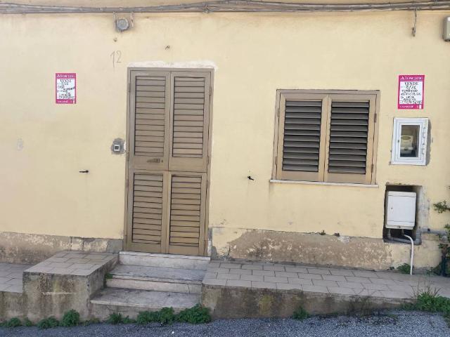 Villa Indipendente in vendita a Sperone, Messina