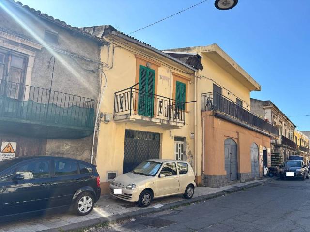 Villa Indipendente in vendita a II Circoscrizione, Messina