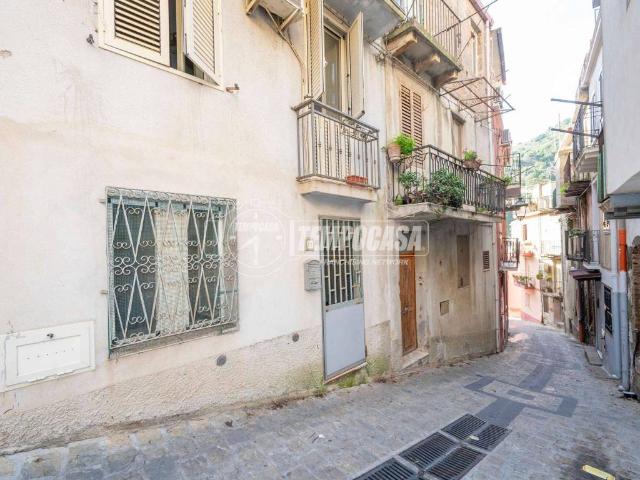 Villa Indipendente in vendita a I Circoscrizione, Messina